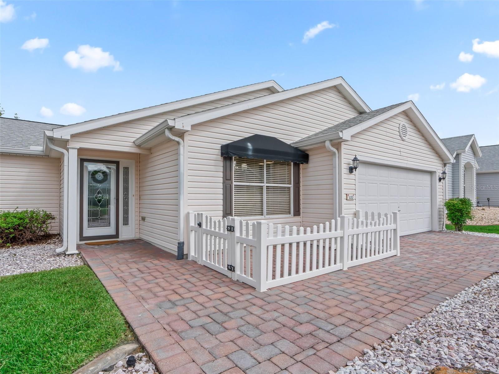 Image 8 of 51 For 1013 Del Rio Drive