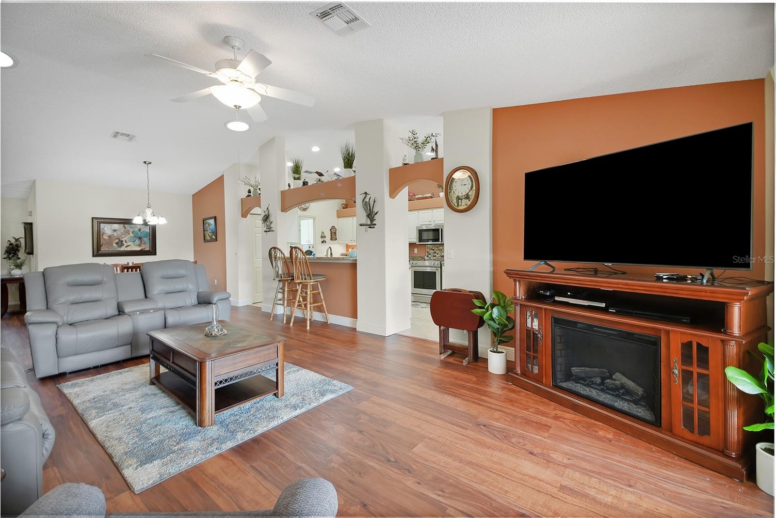 Image 25 of 57 For 548 Grand Vista Trail