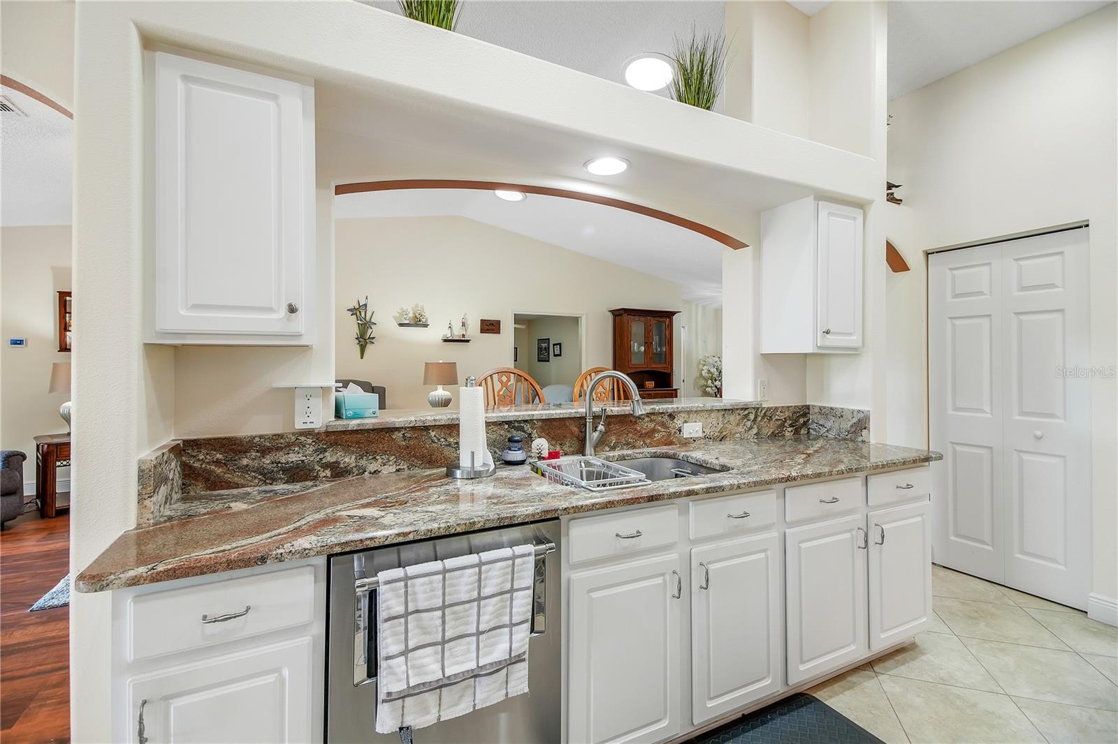 Image 31 of 57 For 548 Grand Vista Trail