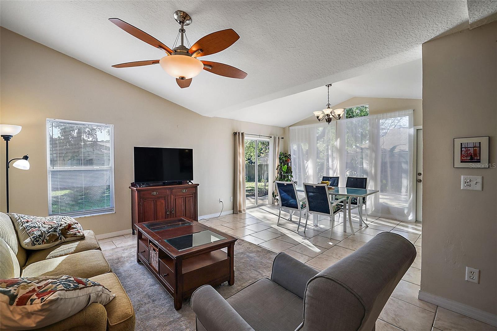 Image 10 of 32 For 1020 High Ridge Ct