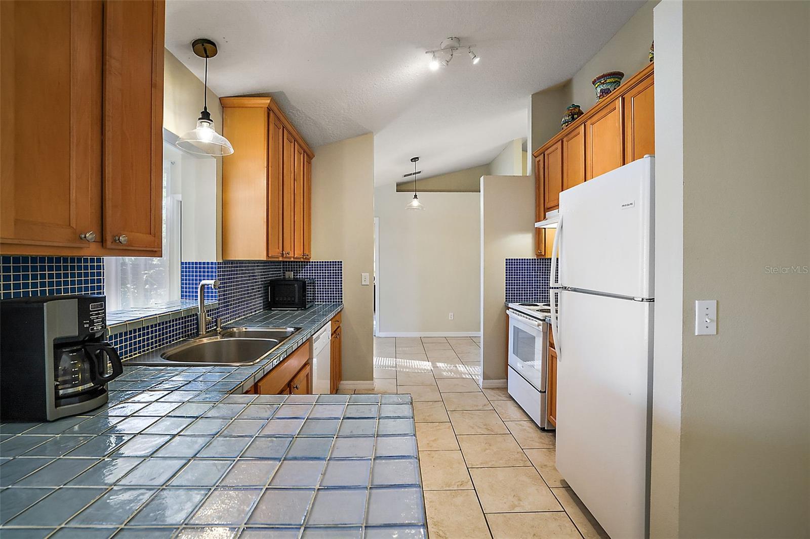 Image 16 of 32 For 1020 High Ridge Ct