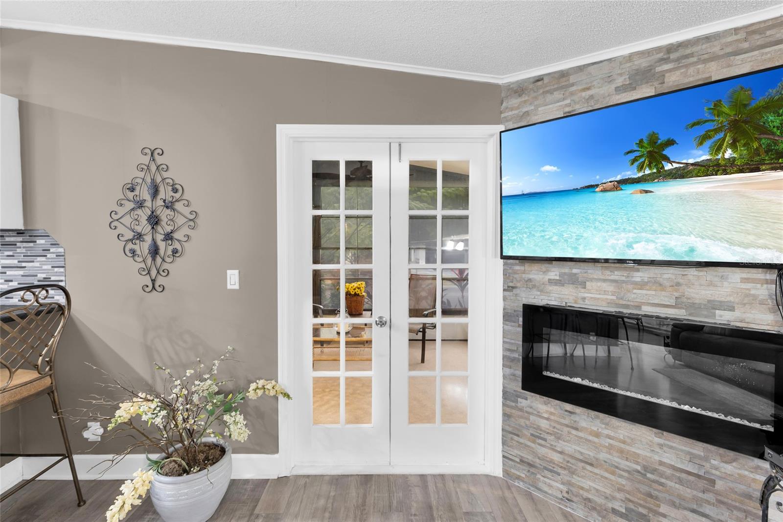 Image 15 of 35 For 306 Timber Trail