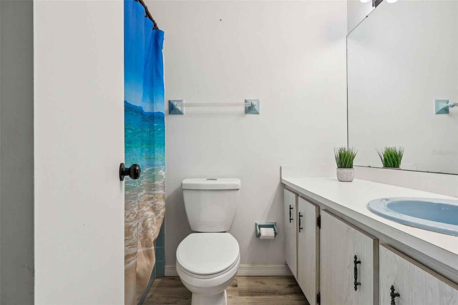 Image 28 of 35 For 892 Hampton Drive Ne