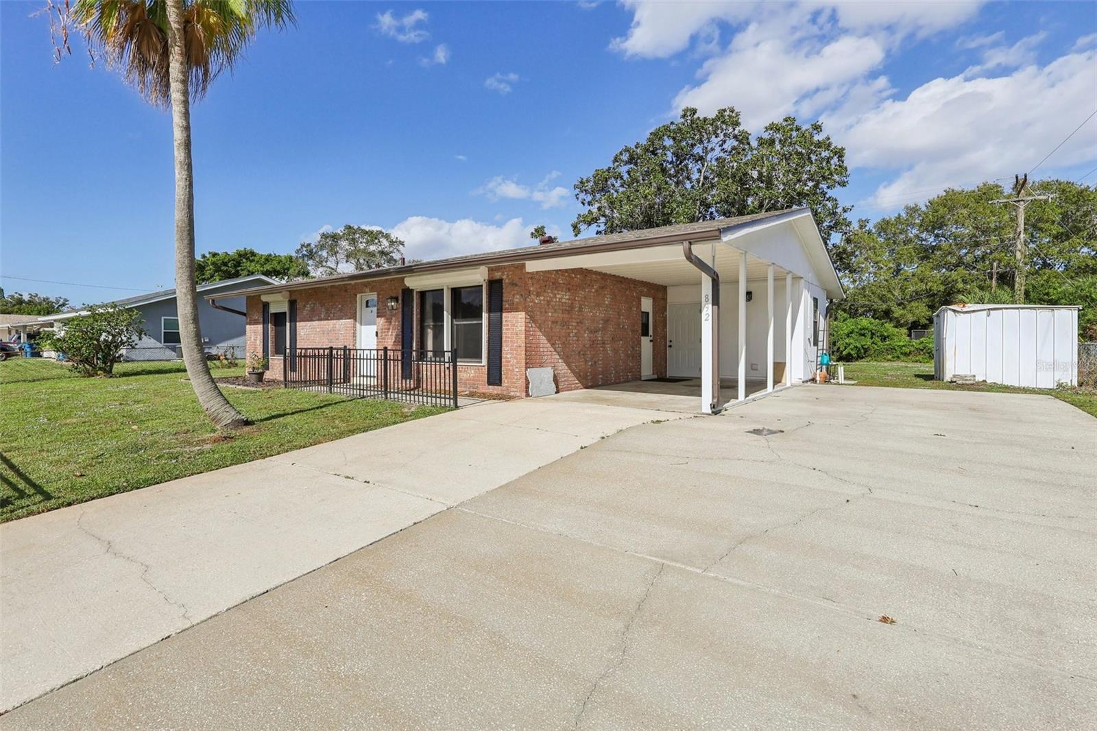 Image 3 of 35 For 892 Hampton Drive Ne