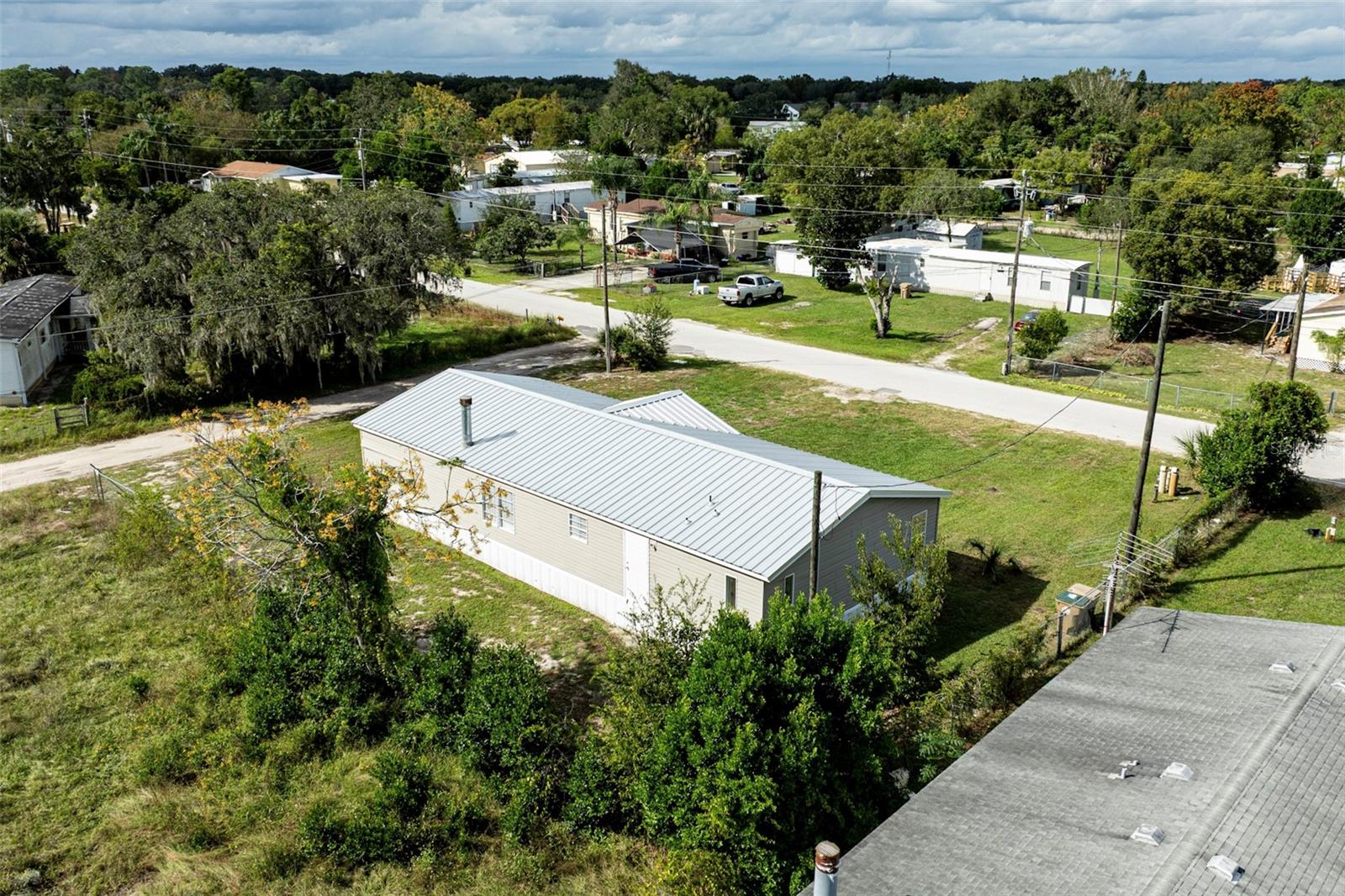 Image 32 of 40 For 10902 Westmont Road