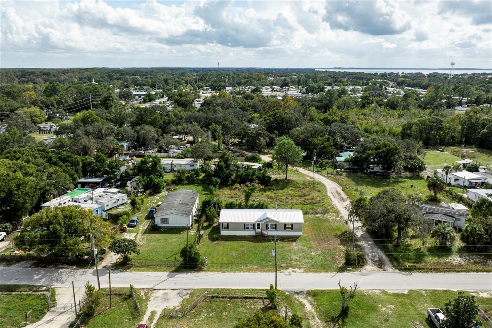 Image 37 of 40 For 10902 Westmont Road