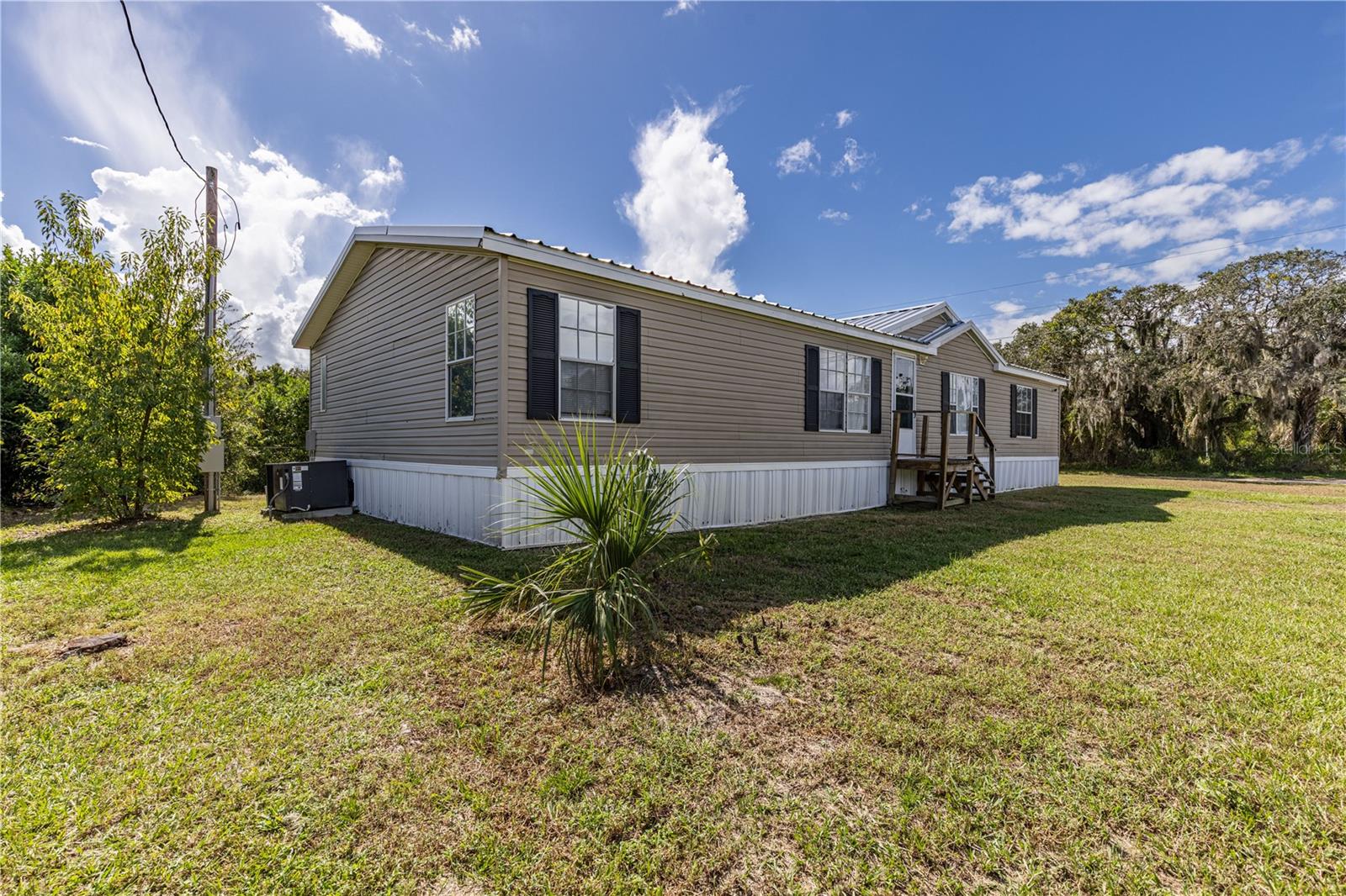 Image 8 of 40 For 10902 Westmont Road