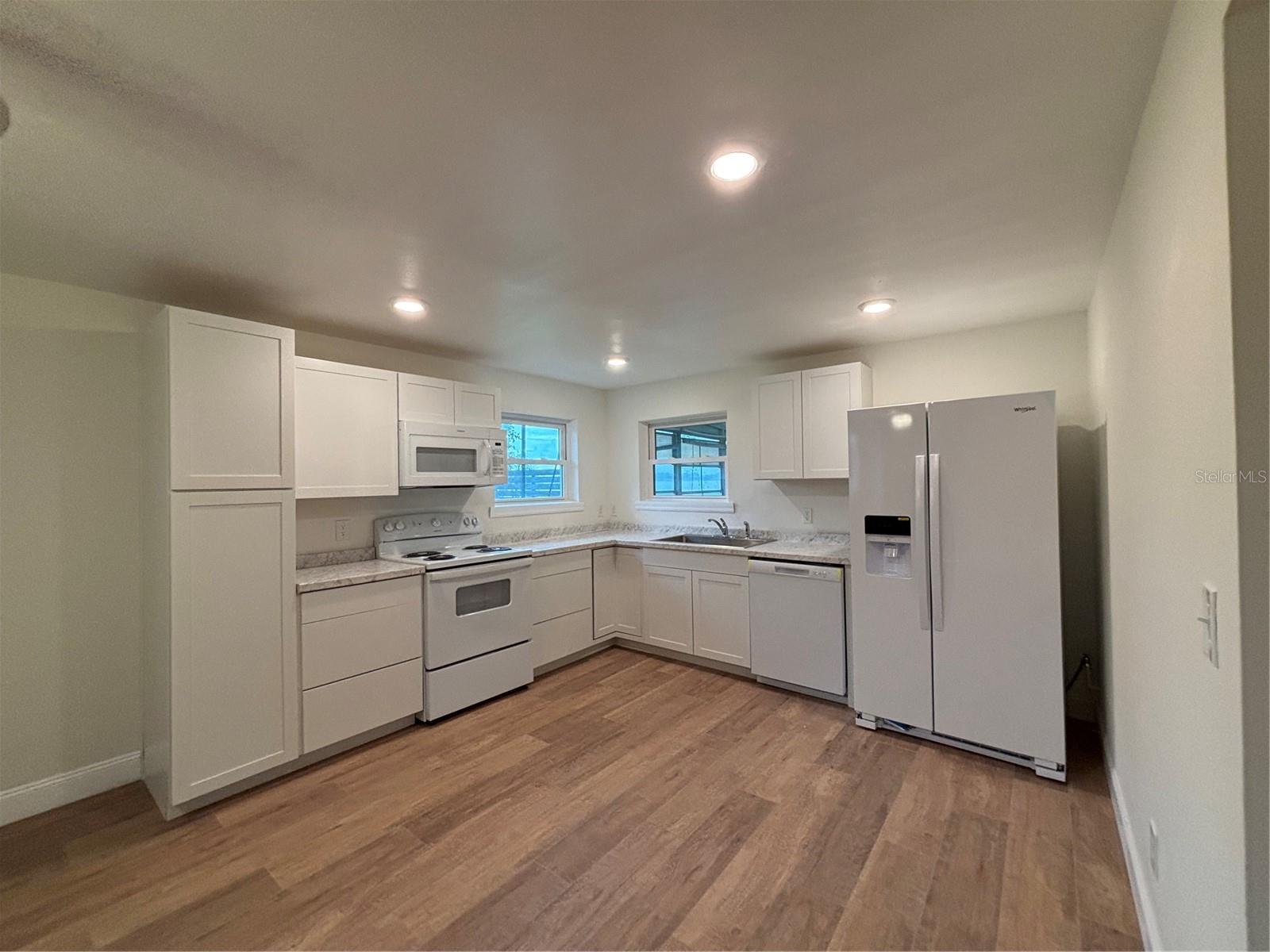 Image 11 of 21 For 912 Lake Jessie Drive