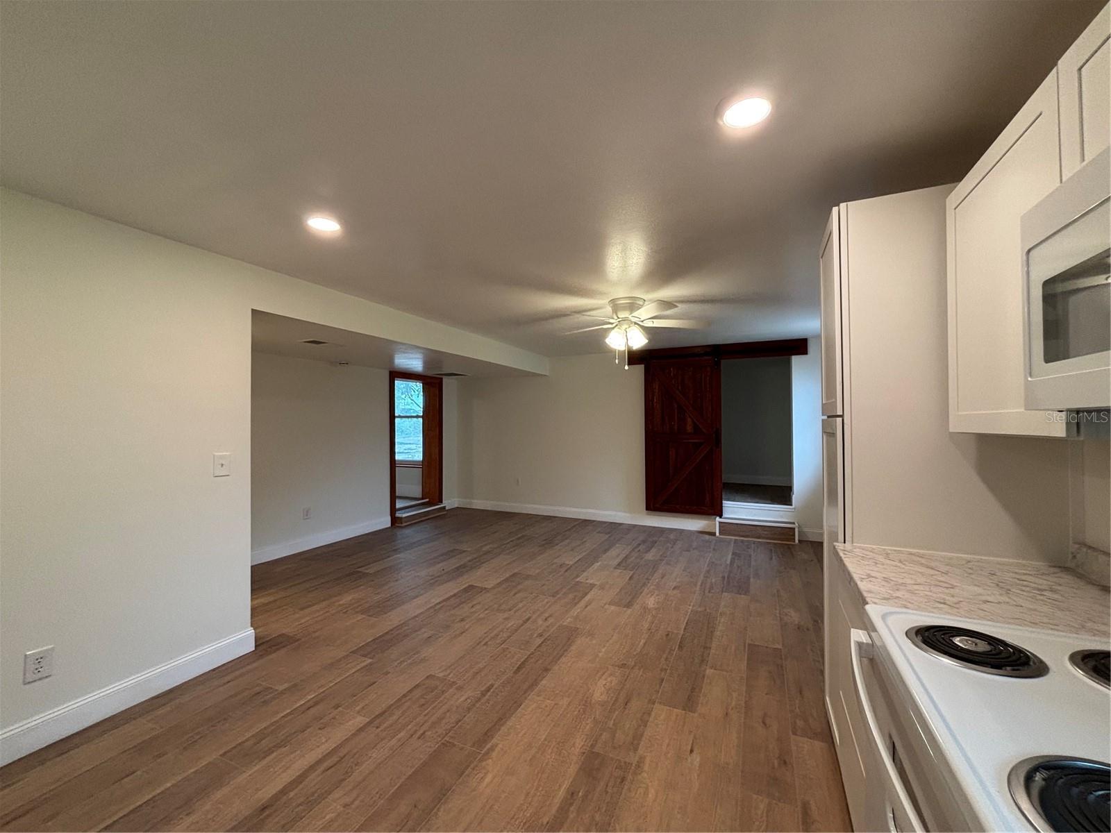 Image 14 of 21 For 912 Lake Jessie Drive