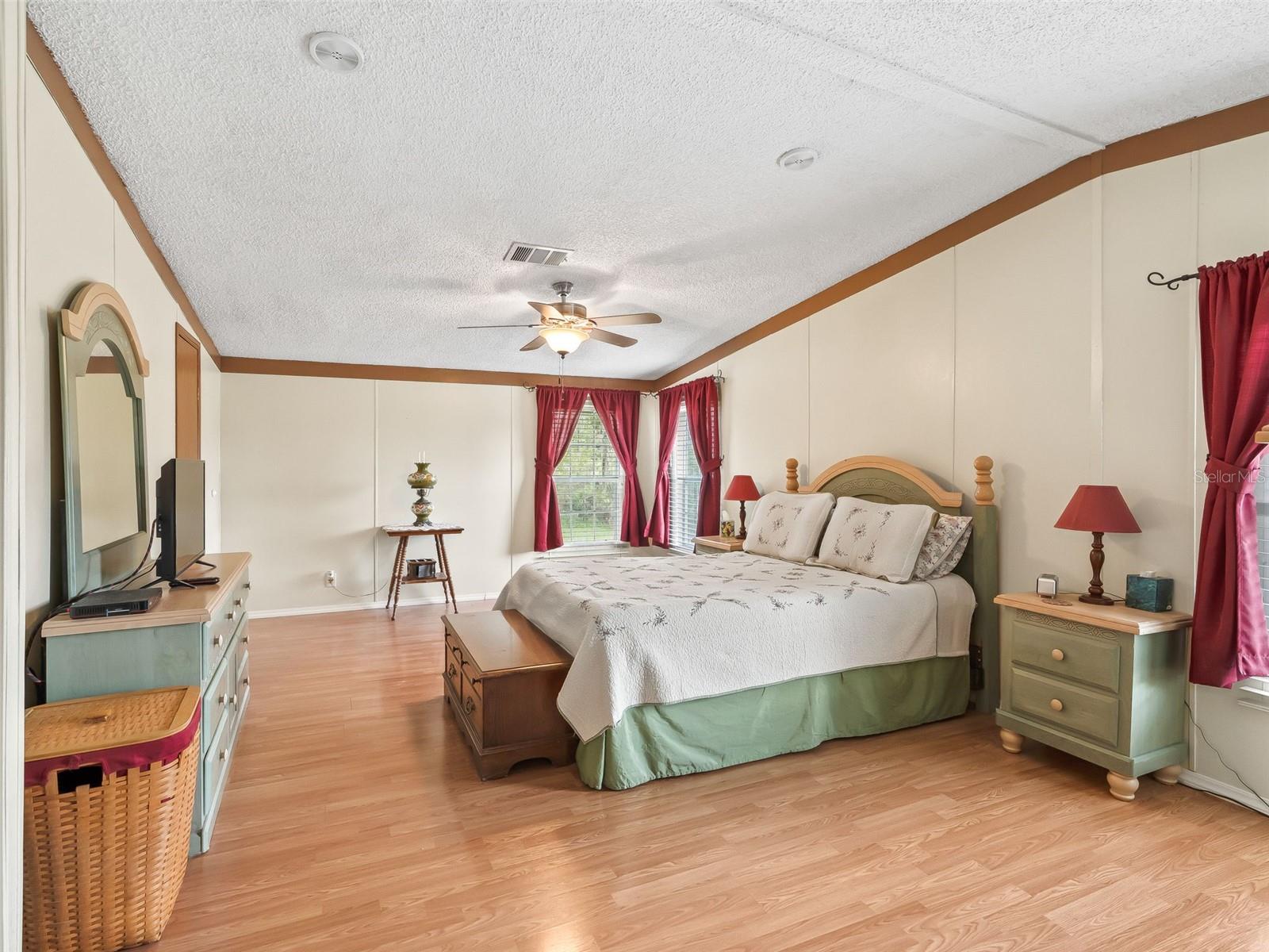 Image 20 of 46 For 1814 Cr 739  