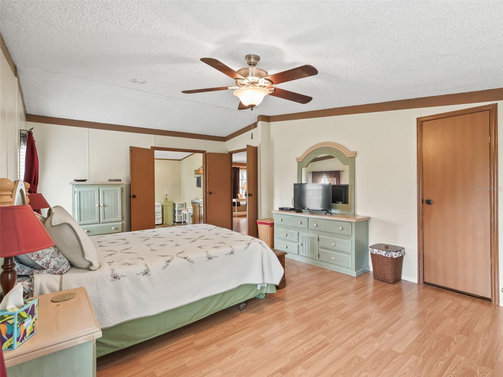 Image 21 of 46 For 1814 Cr 739  