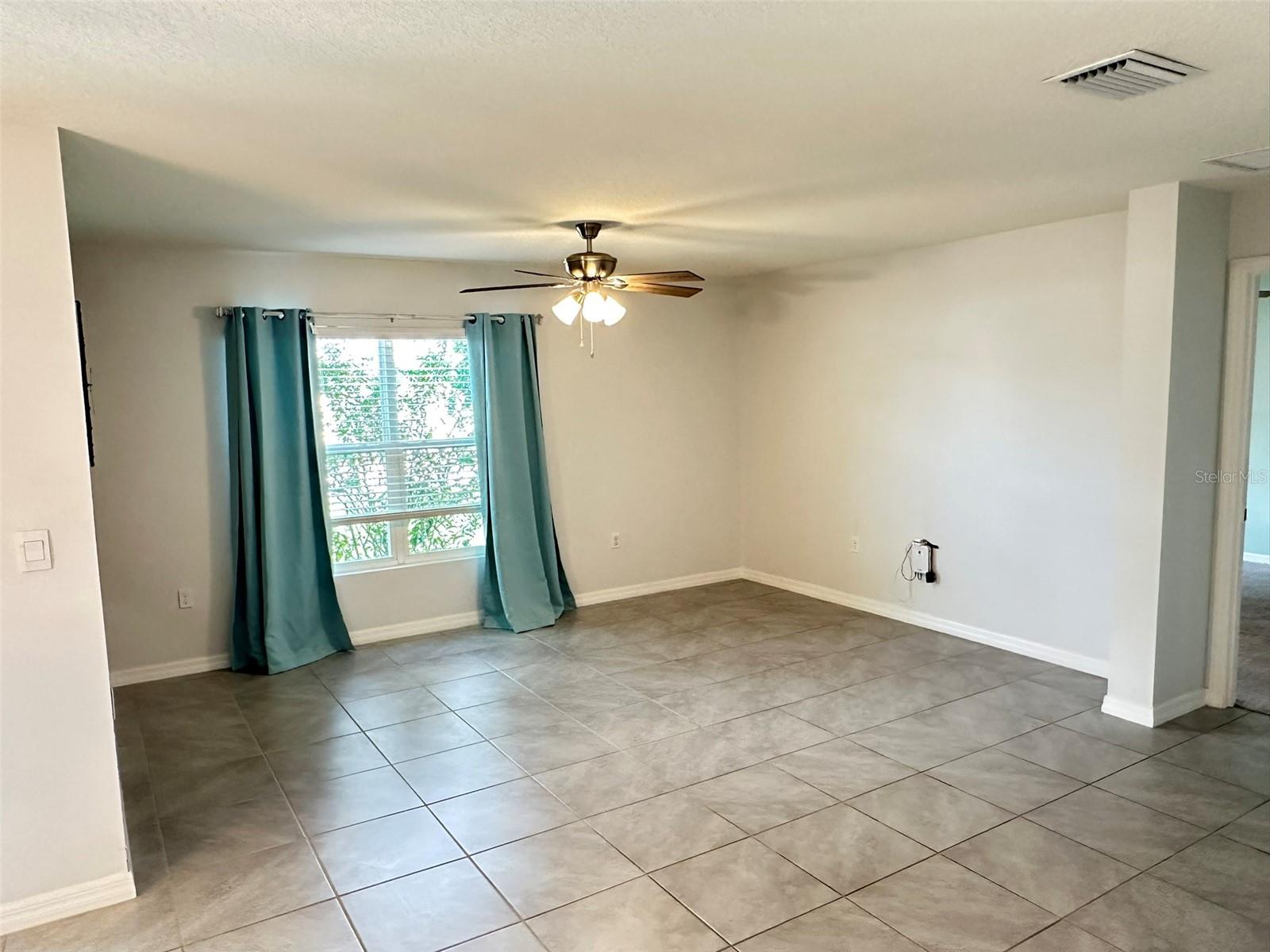 Image 11 of 35 For 8557 Triumph Circle