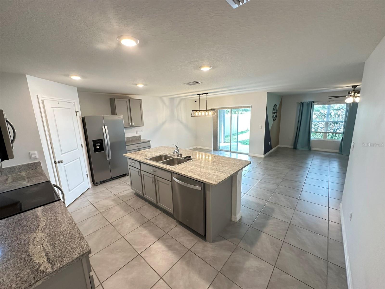 Image 3 of 35 For 8557 Triumph Circle