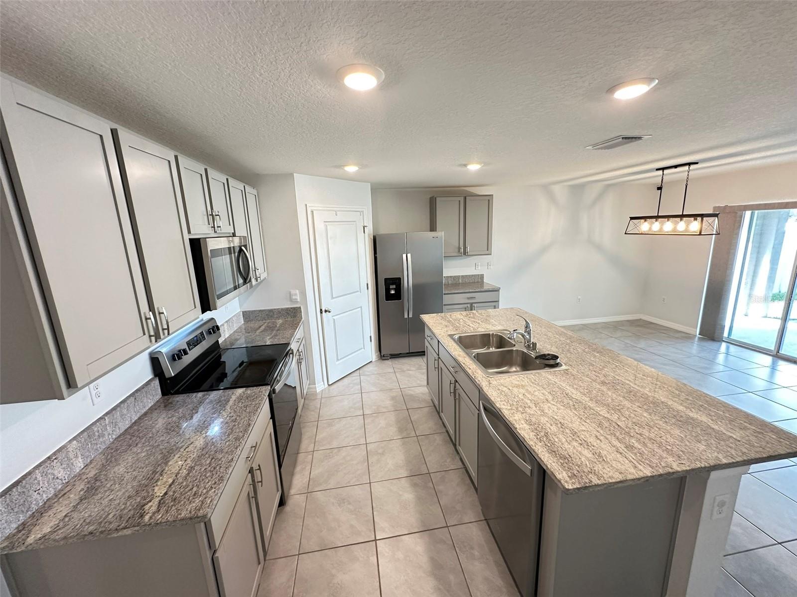 Image 4 of 35 For 8557 Triumph Circle