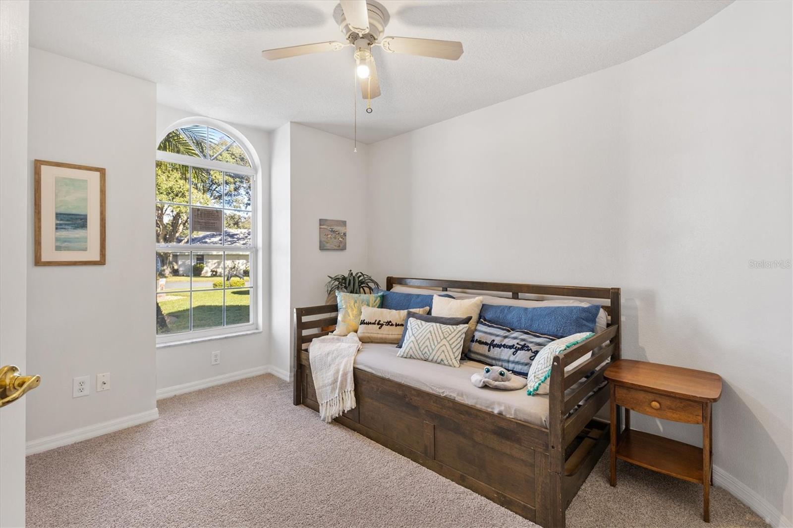 Image 16 of 34 For 5610 King James Avenue