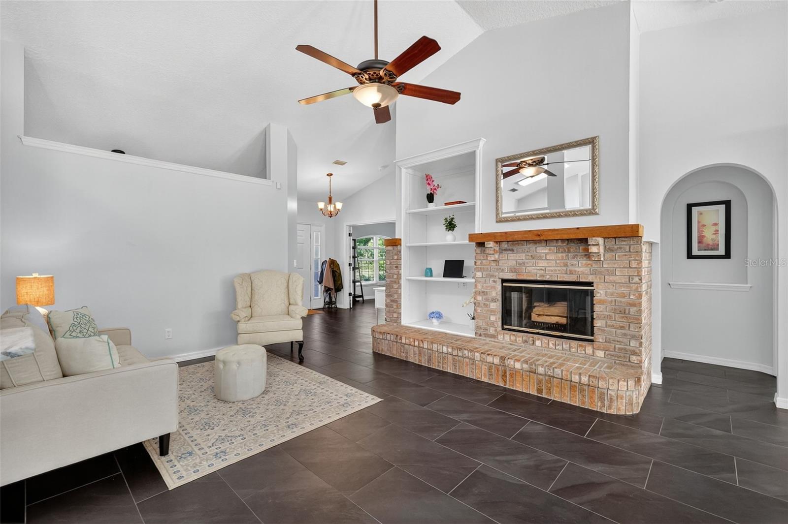 Image 11 of 37 For 33043 Windy Oak Street