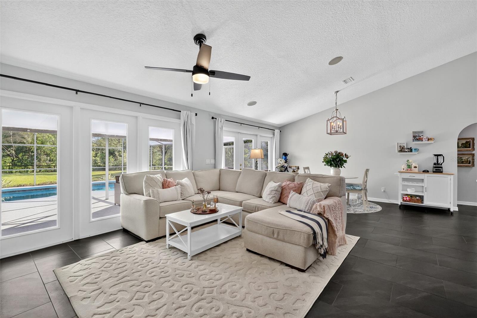 Image 18 of 37 For 33043 Windy Oak Street