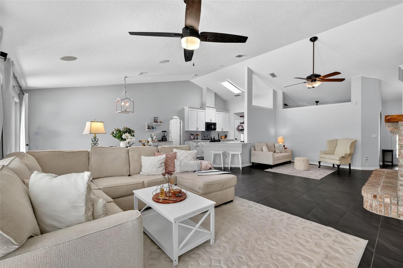 Image 19 of 37 For 33043 Windy Oak Street