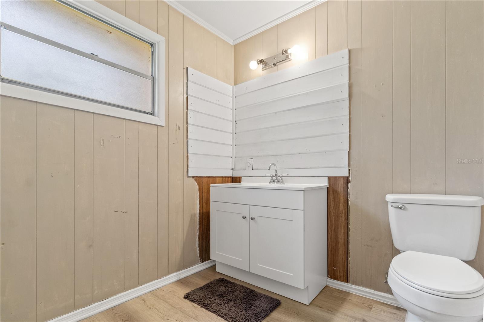 Image 19 of 29 For 6949 Cr 651  