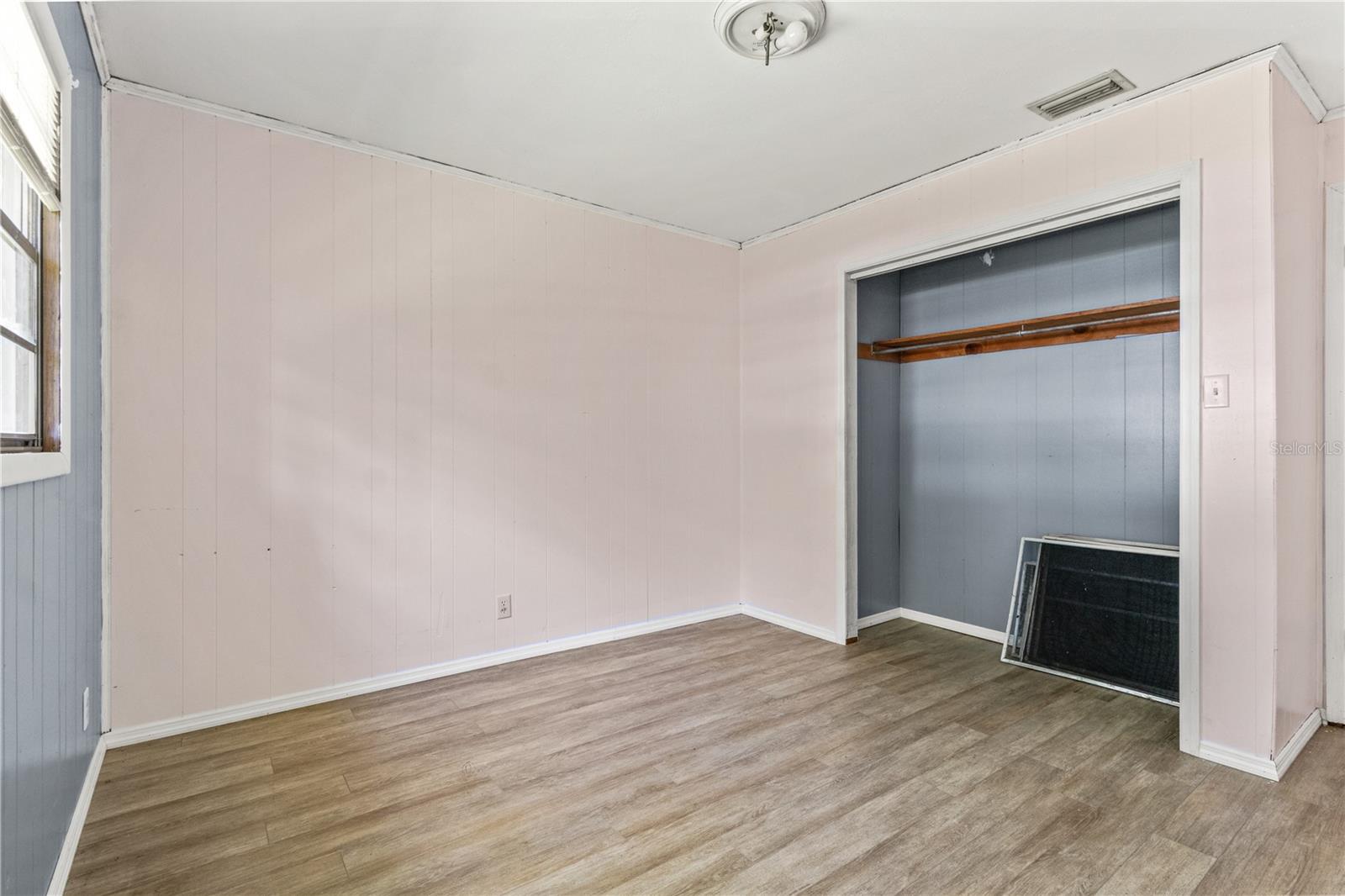 Image 21 of 29 For 6949 Cr 651  