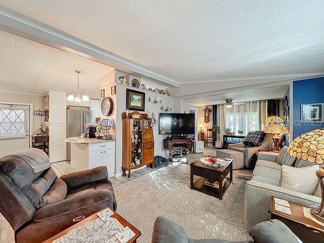 Image 11 of 38 For 1359 Windsor Street