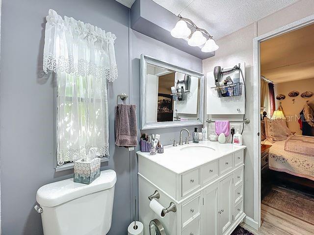 Image 21 of 38 For 1359 Windsor Street