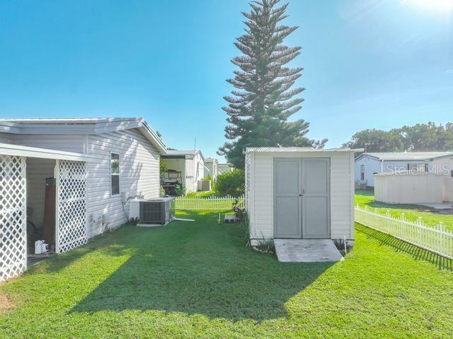 Image 29 of 38 For 1359 Windsor Street