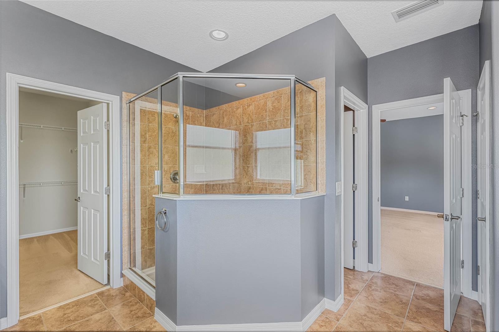 Image 25 of 50 For 600 Michigan Estates Circle