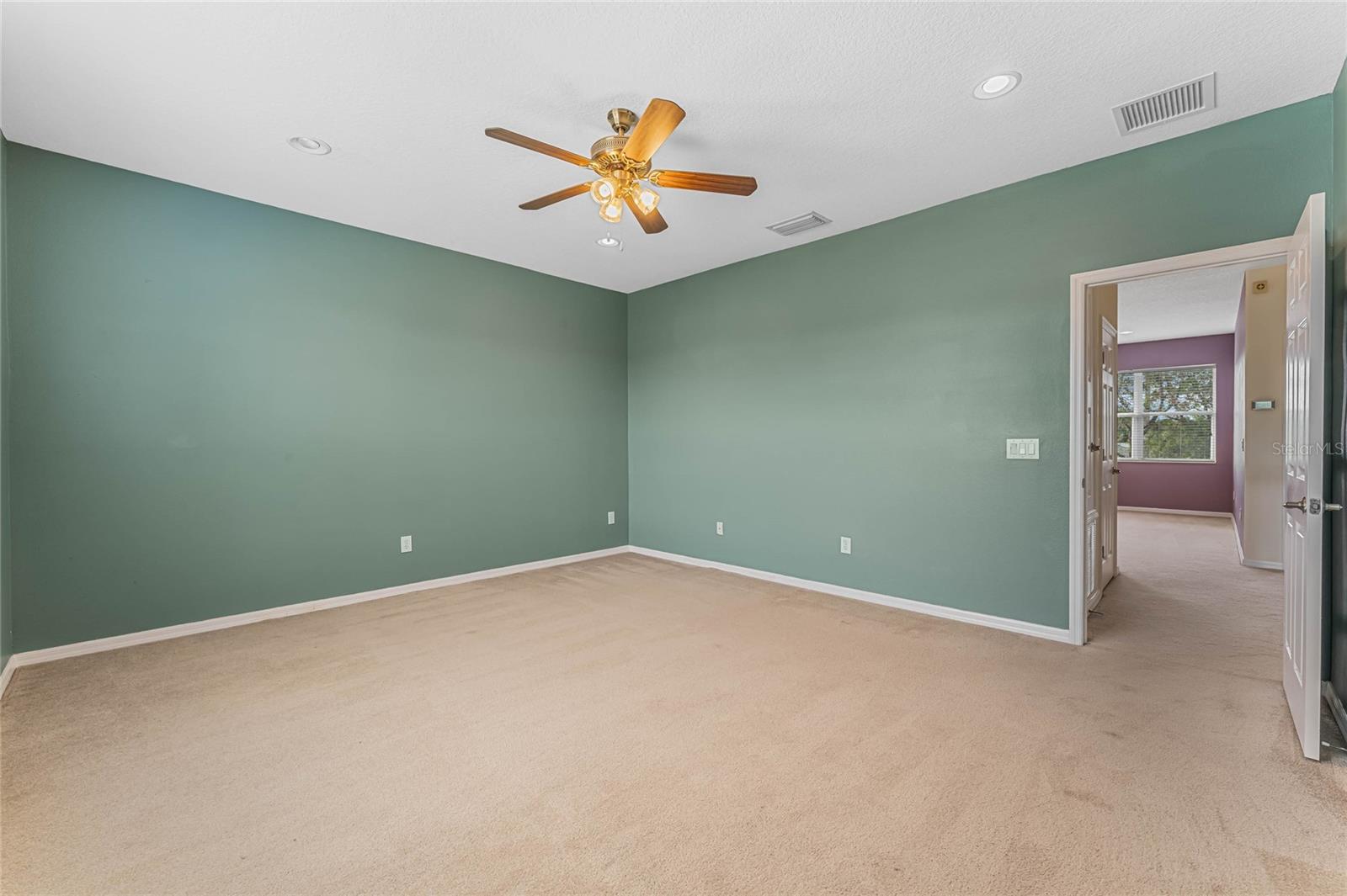 Image 32 of 50 For 600 Michigan Estates Circle