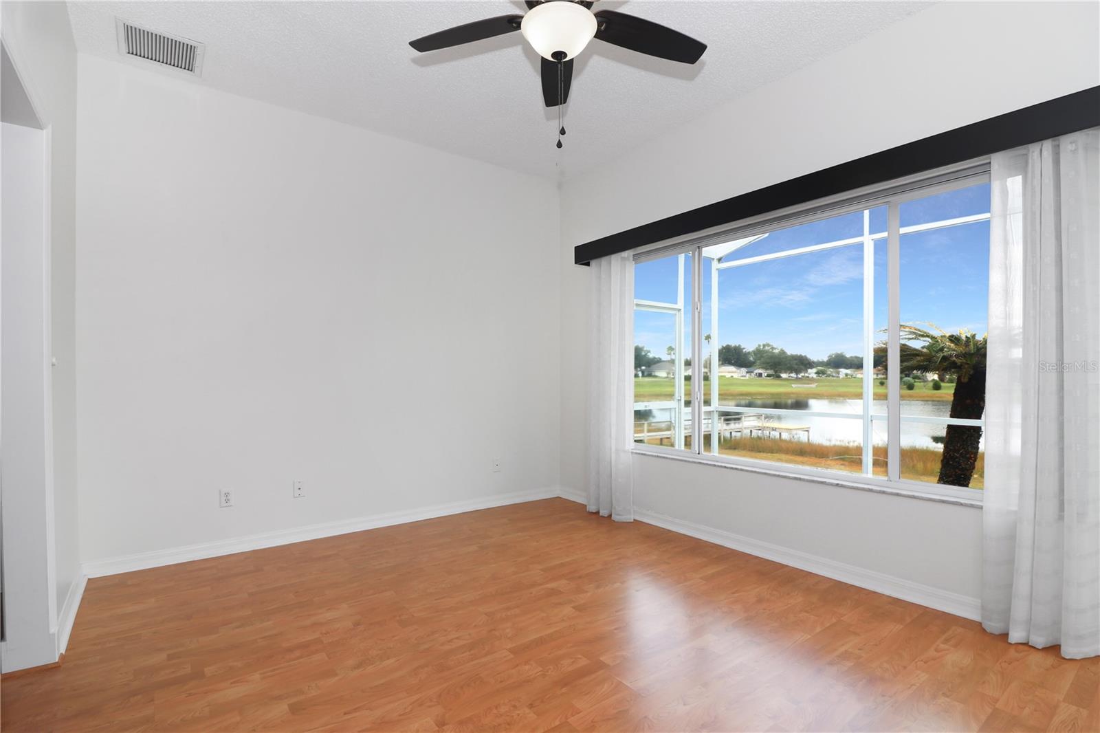 Image 16 of 40 For 21742 King John Street