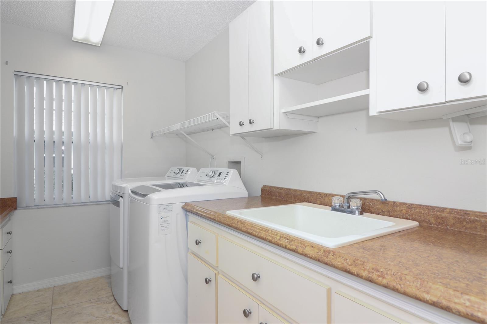 Image 25 of 40 For 21742 King John Street