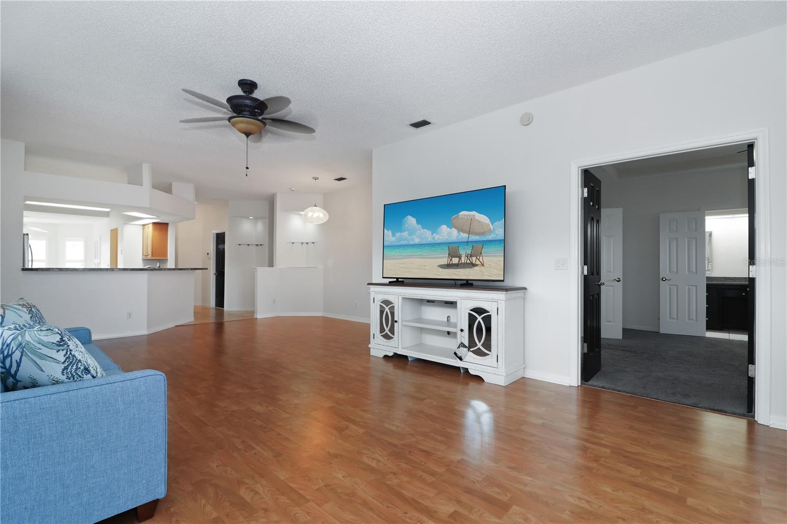 Image 7 of 40 For 21742 King John Street