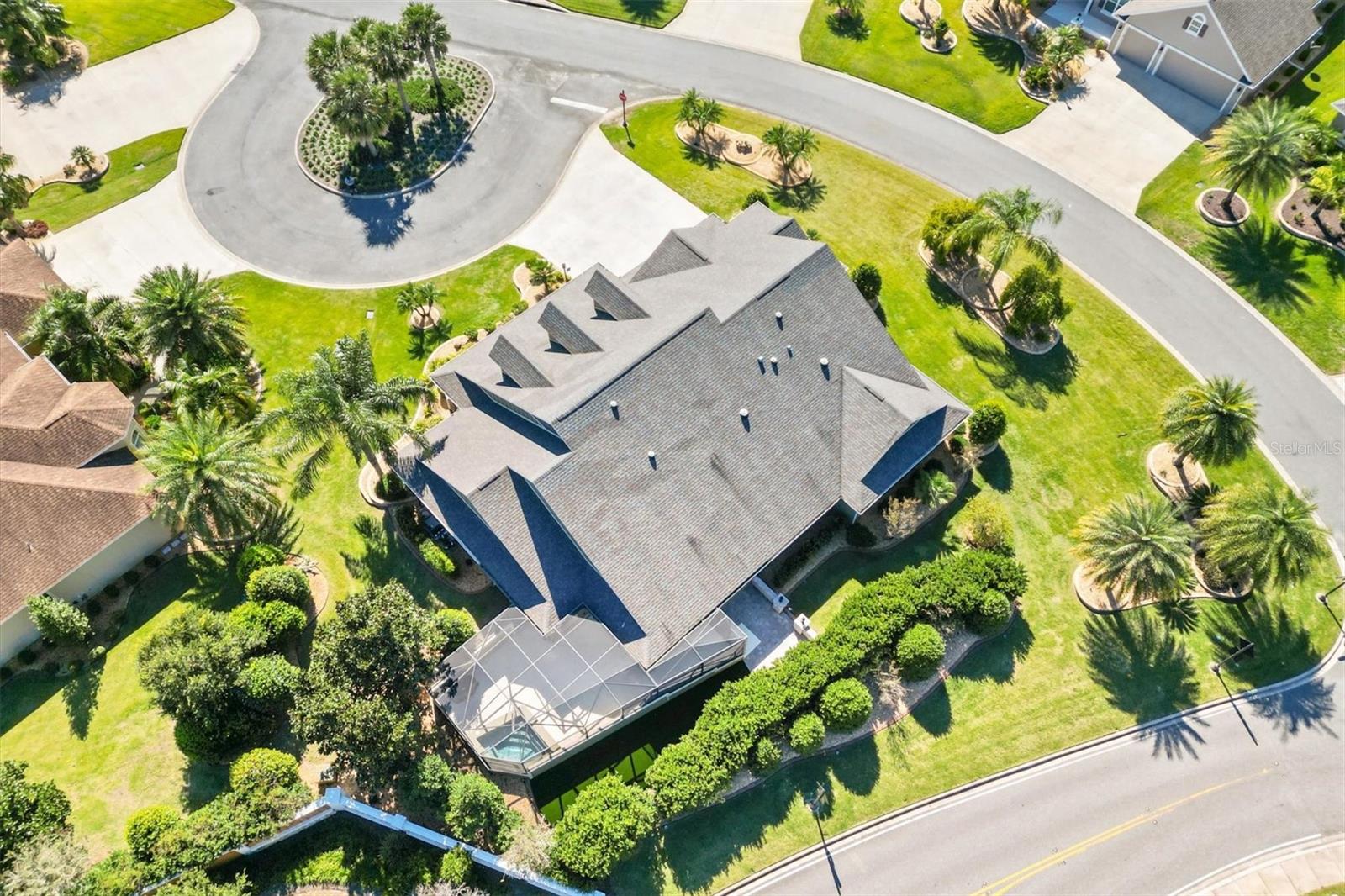 Listing photo id 52 for 981 Iron Oak Way