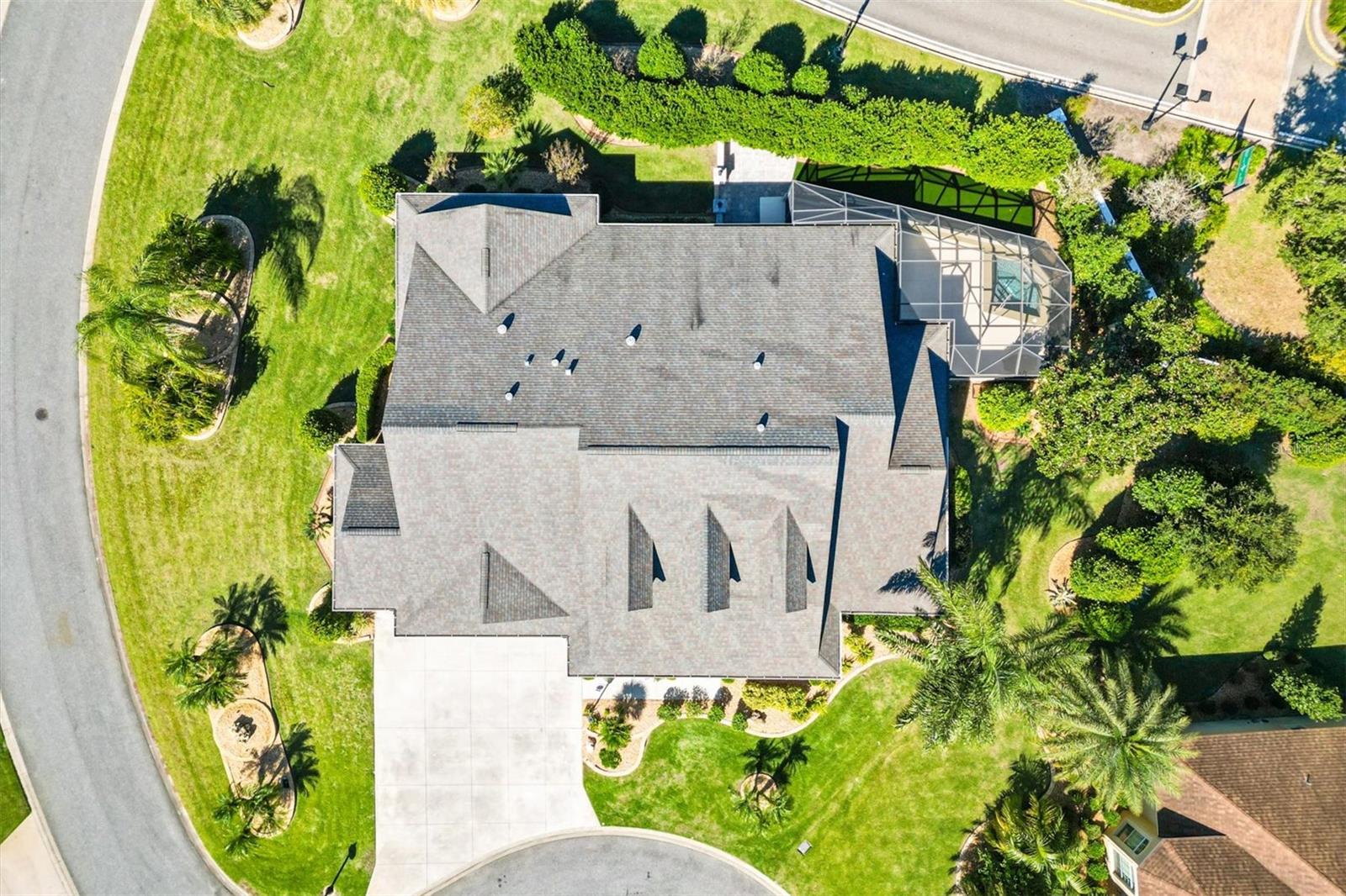 Listing photo id 62 for 981 Iron Oak Way