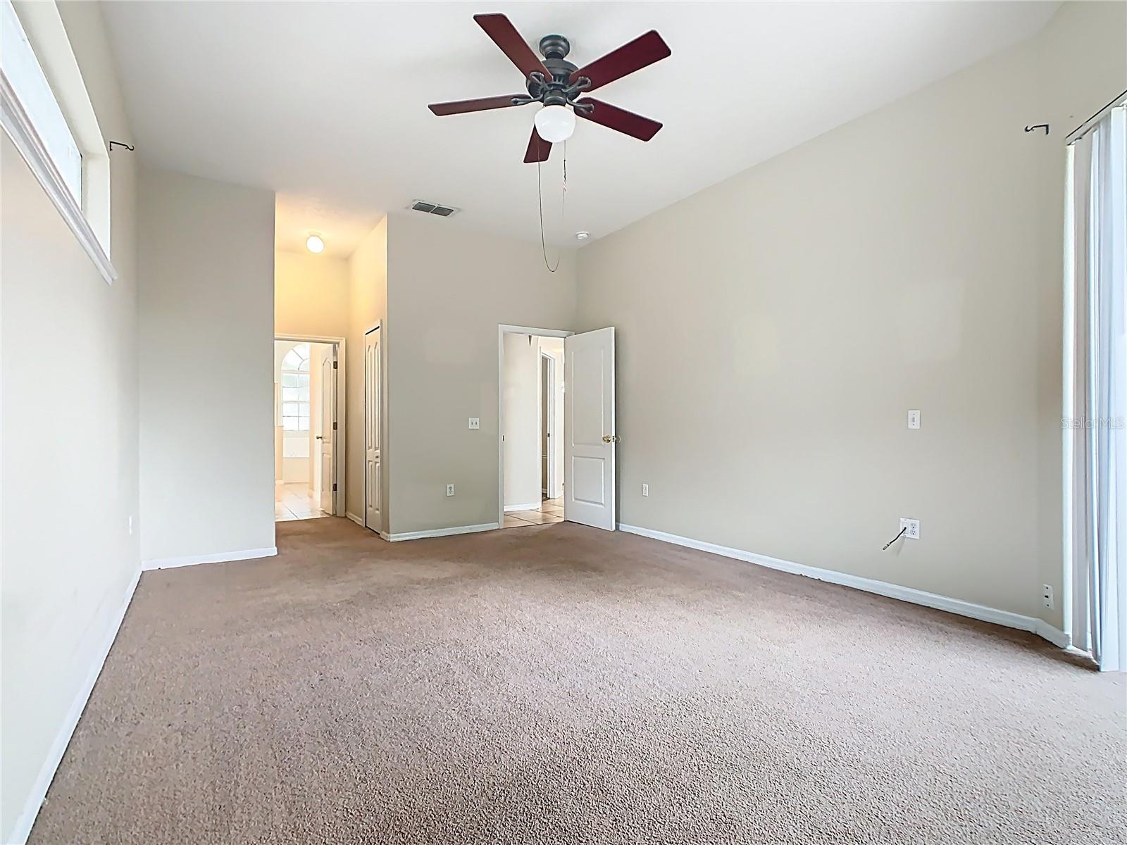 Image 20 of 35 For 213 Grand Reserve Drive