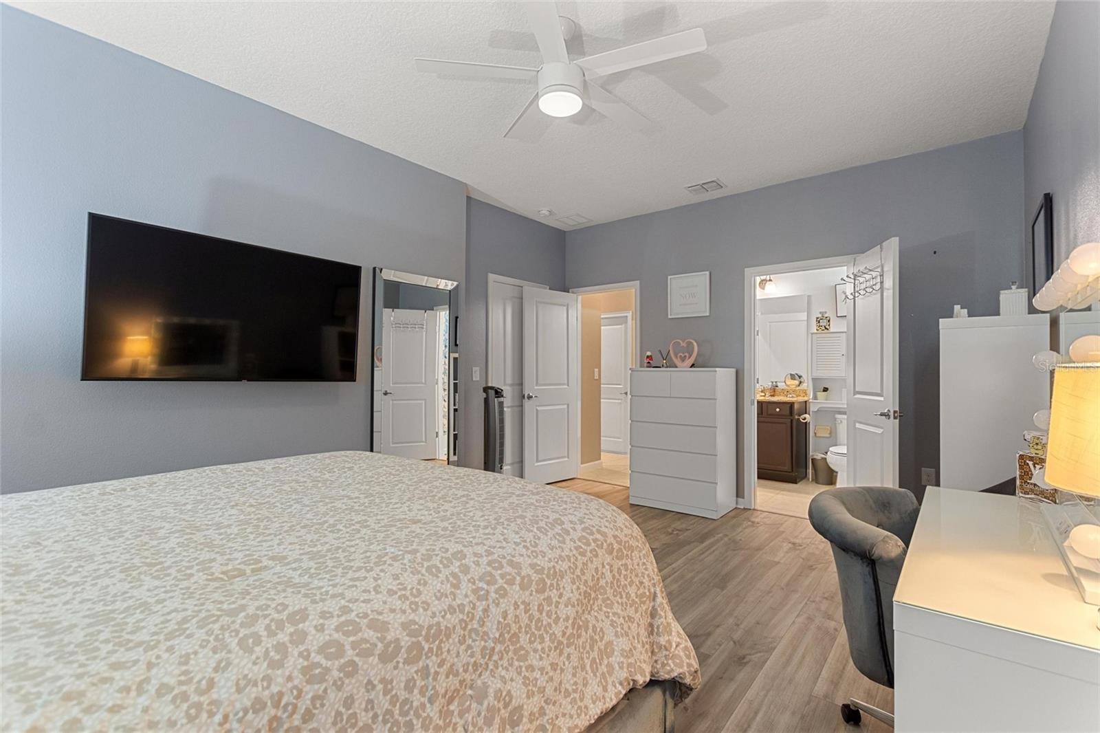 Image 17 of 60 For 428 Sapphire Drive