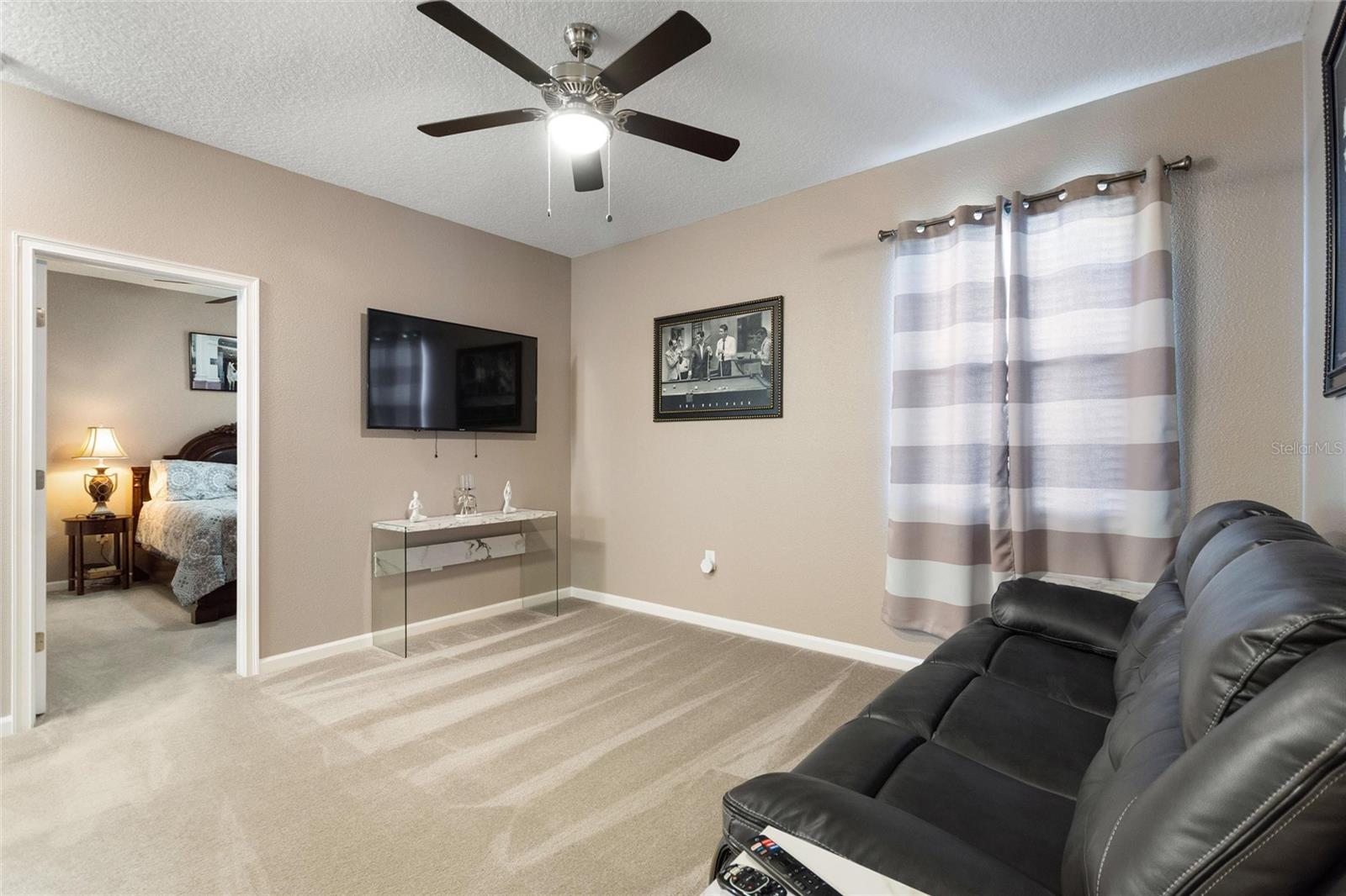 Image 19 of 60 For 428 Sapphire Drive