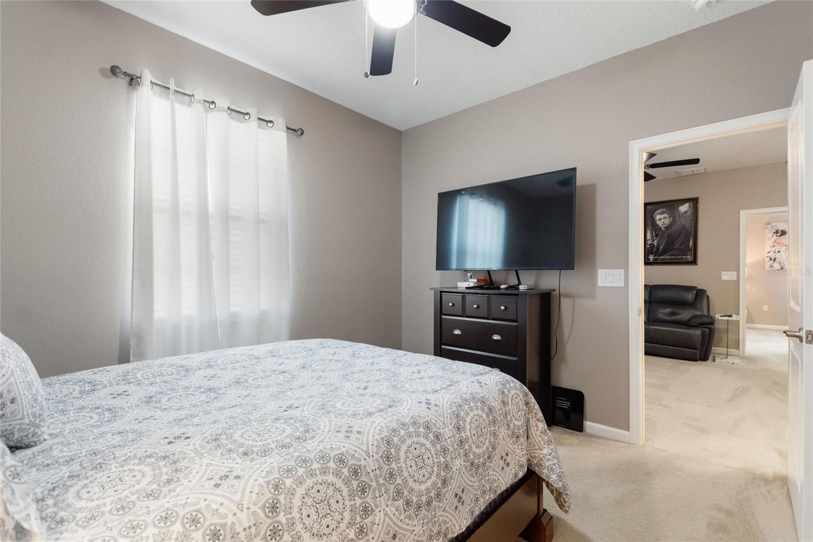 Image 28 of 60 For 428 Sapphire Drive