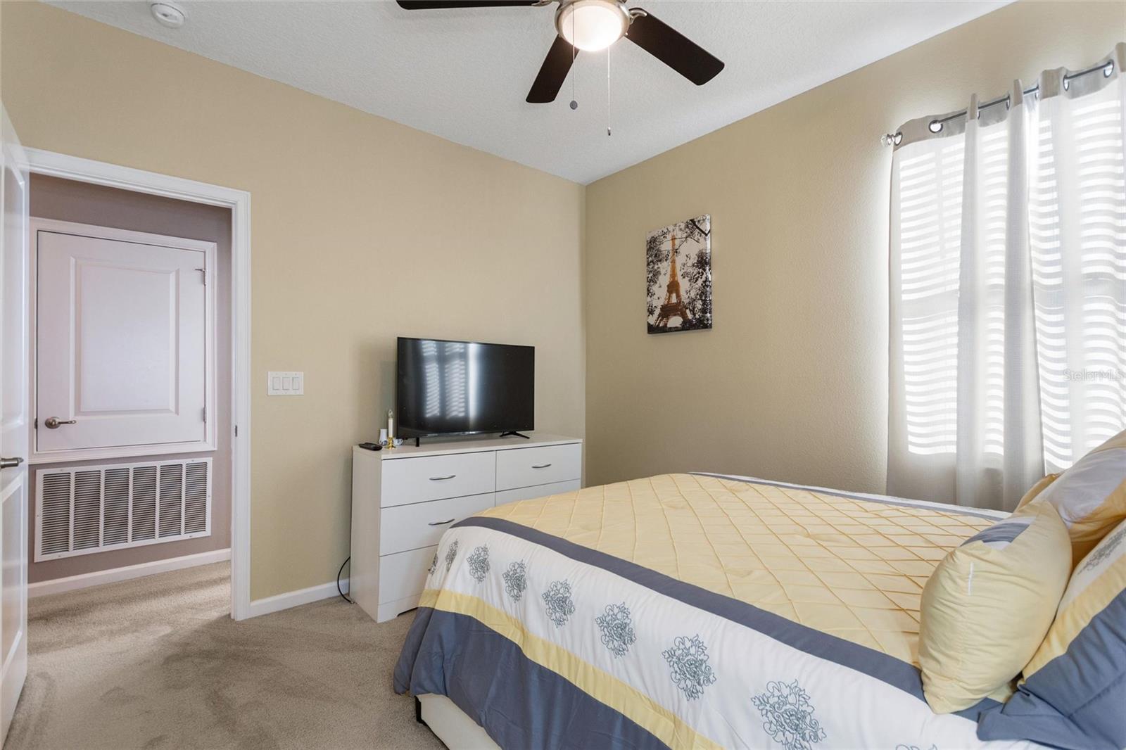 Image 31 of 60 For 428 Sapphire Drive