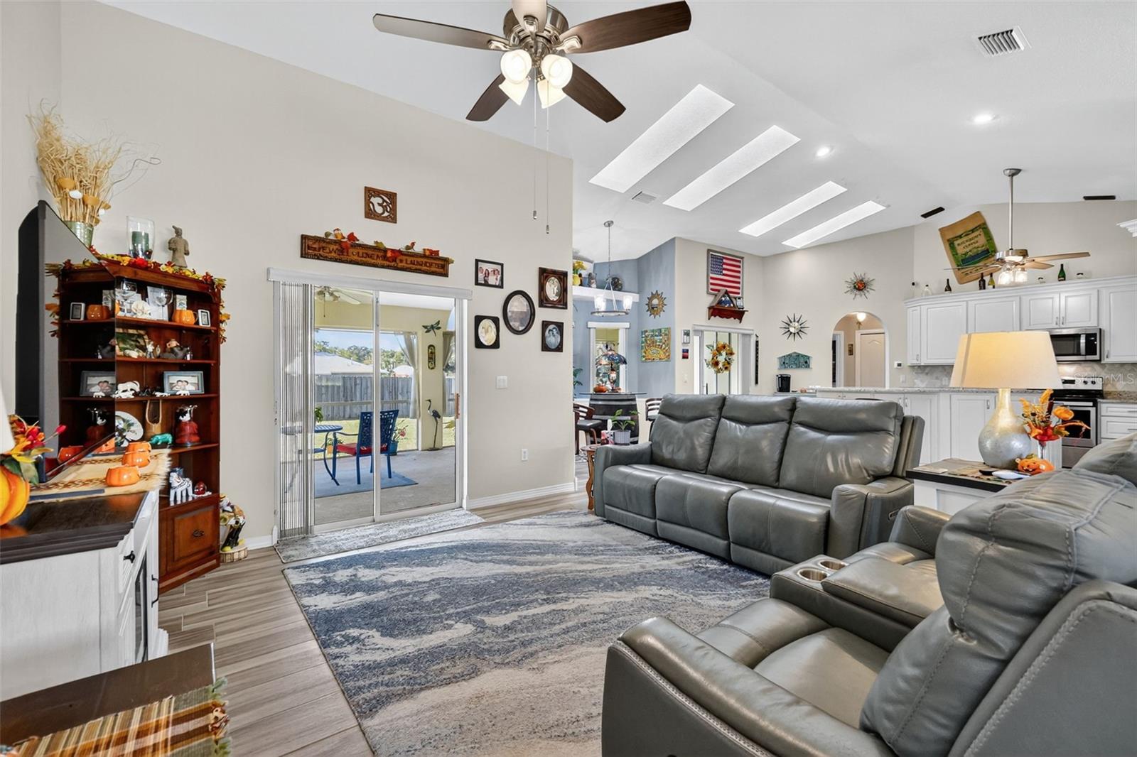 Image 13 of 37 For 14 62nd Terrace