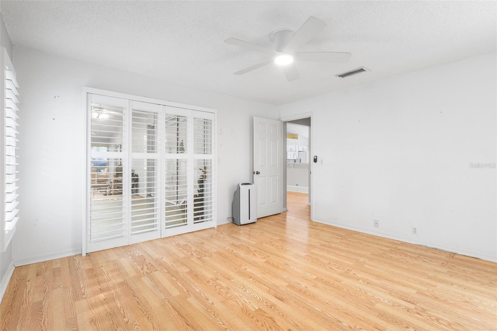 Image 15 of 67 For 5124 Links Lane