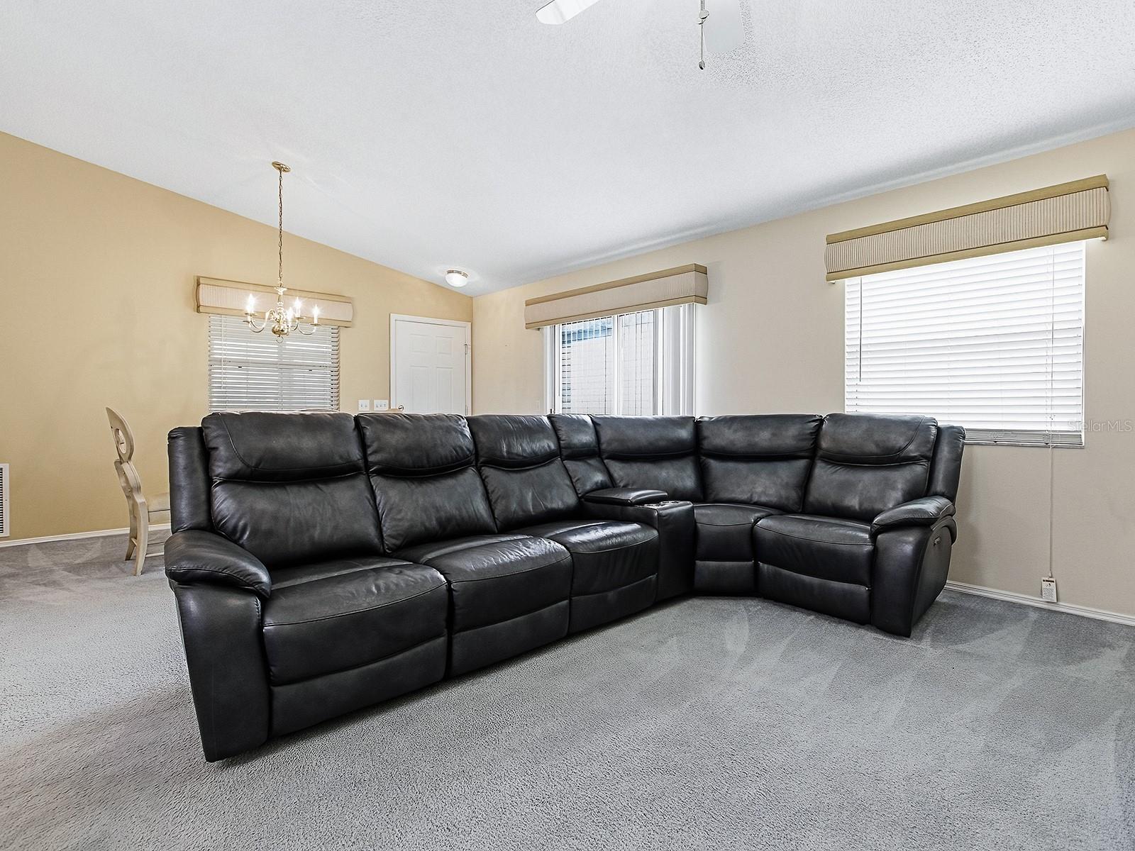 Image 4 of 43 For 16978 94th Sunnybrook Circle