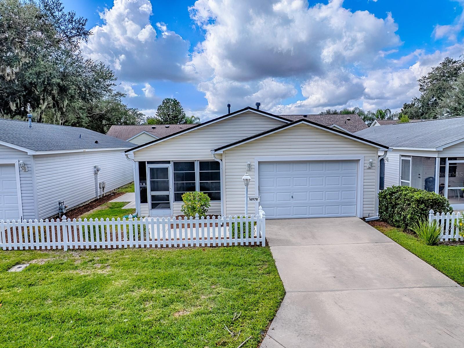 Image 42 of 43 For 16978 94th Sunnybrook Circle