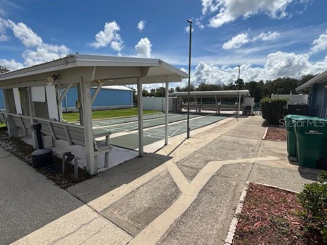 Image 21 of 27 For 605 Sunnyside Drive