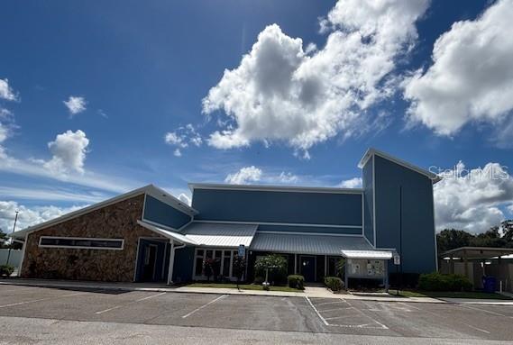 Image 24 of 27 For 605 Sunnyside Drive