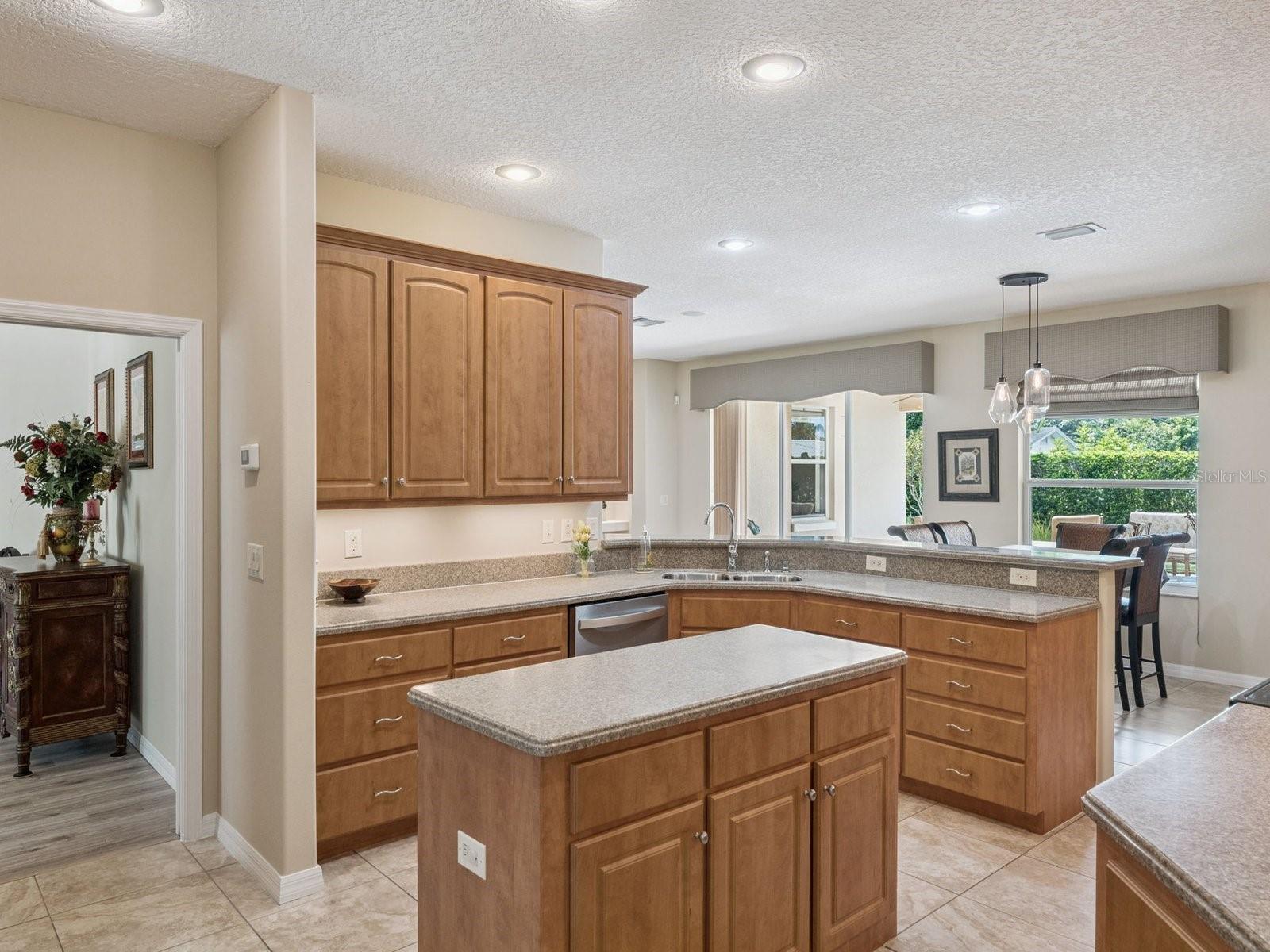 Image 17 of 42 For 2676 Florence Street