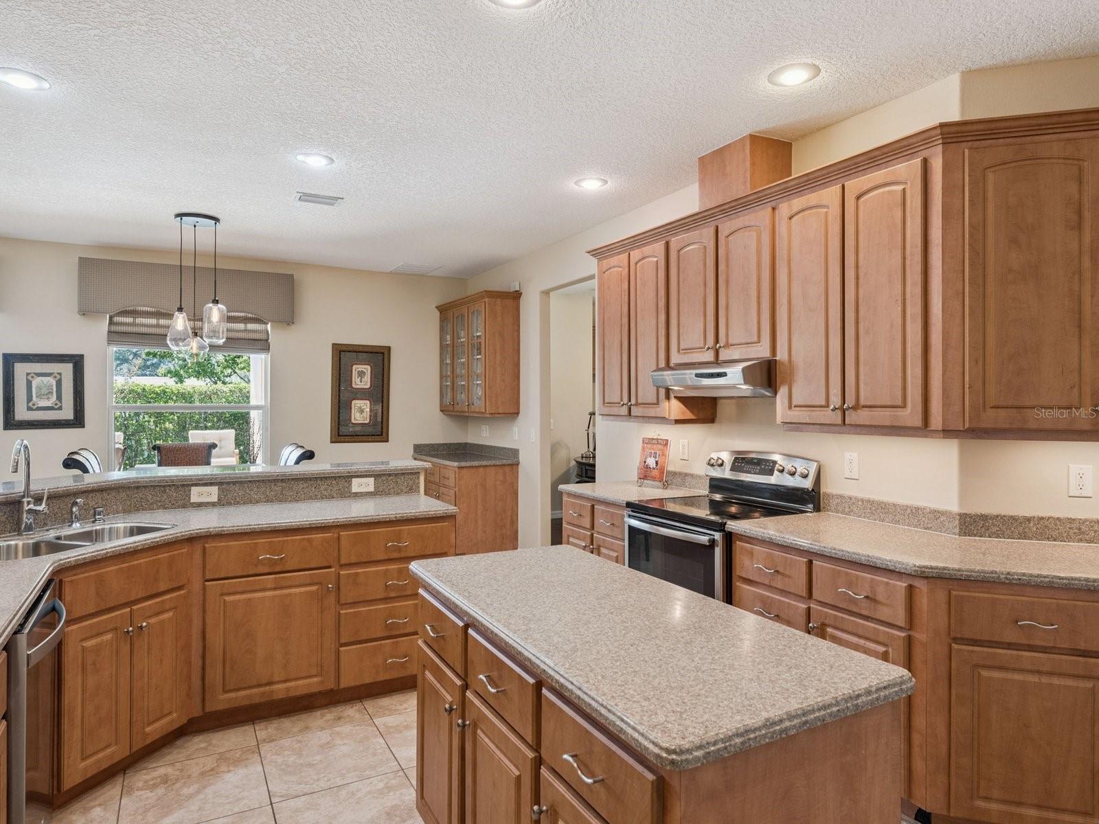 Image 18 of 42 For 2676 Florence Street