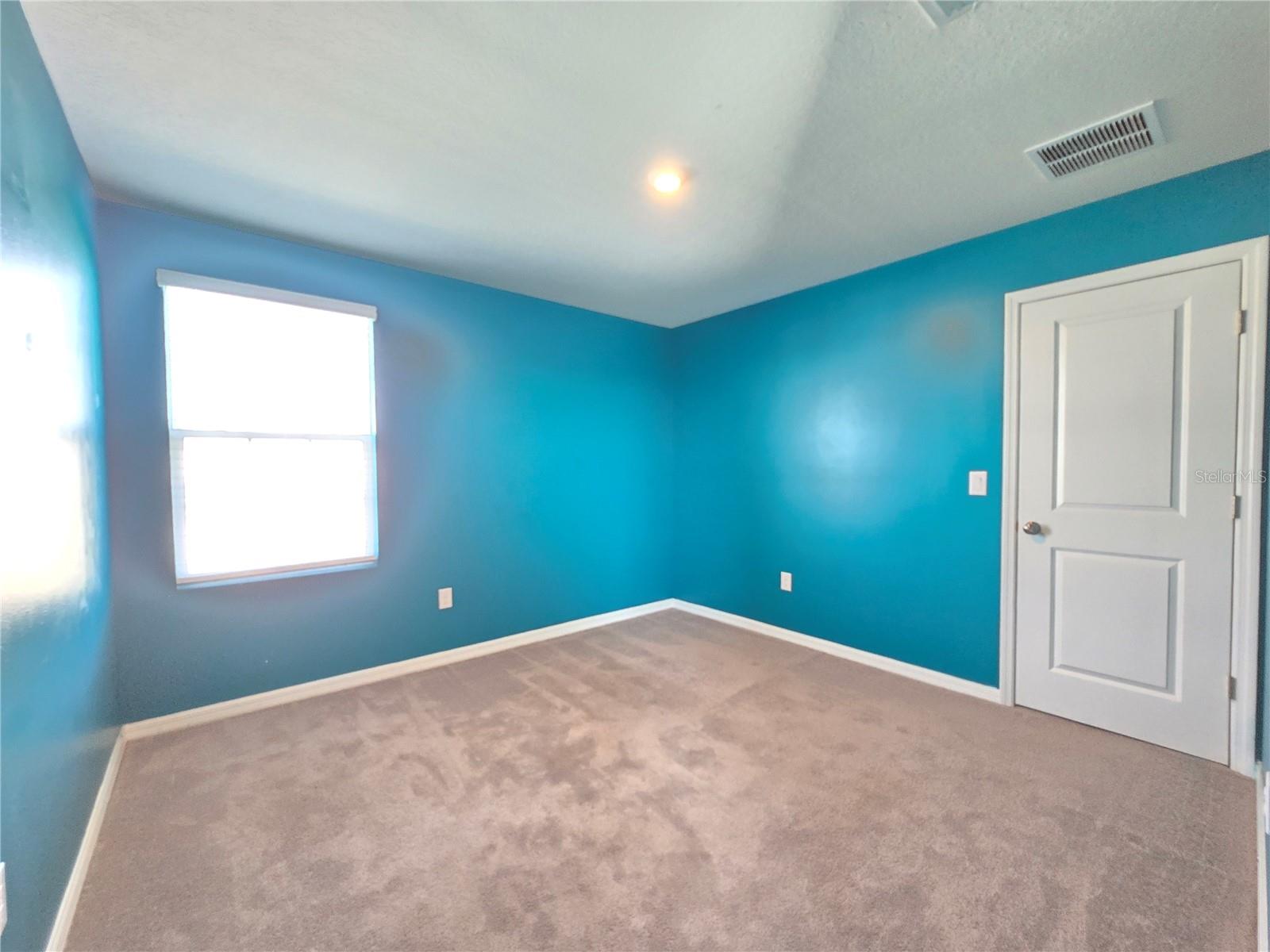 Image 16 of 19 For 564 Meadow Bend Drive