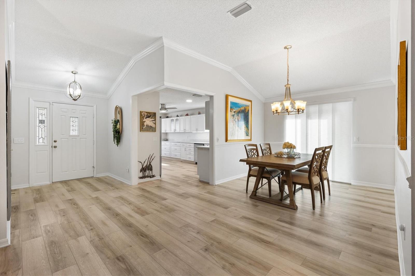 Image 11 of 45 For 515 Loma Paseo Drive