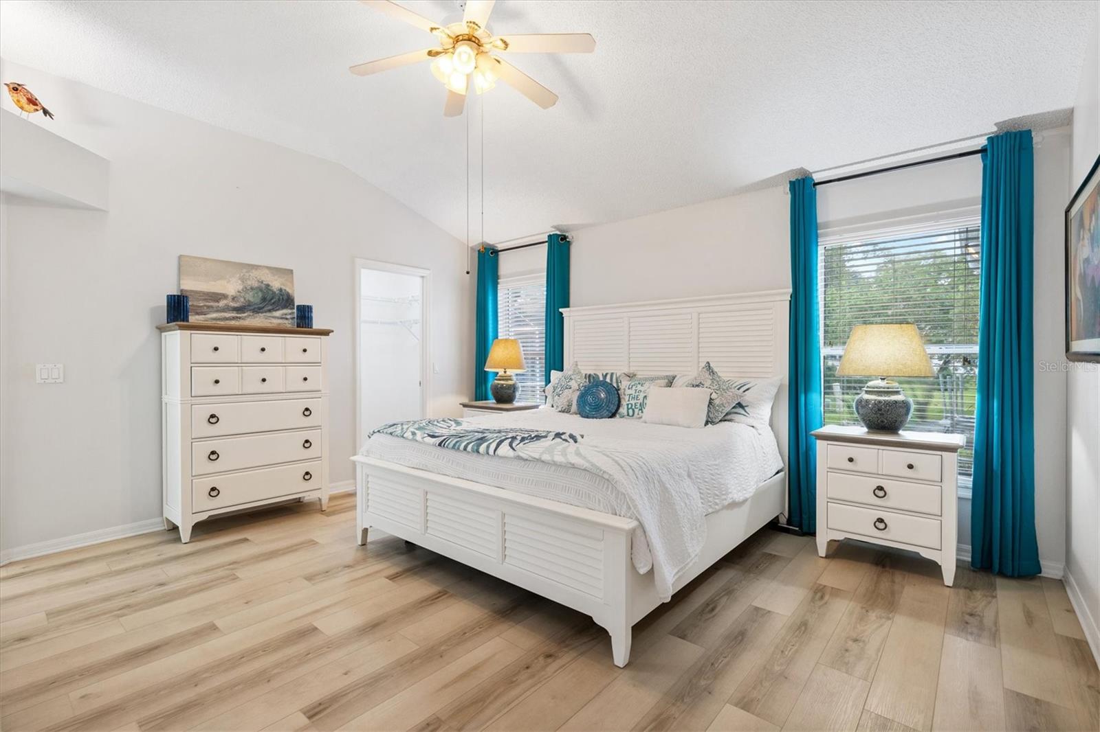 Image 18 of 45 For 515 Loma Paseo Drive